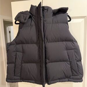 Lululemon Black Wunder Puff Cropped Vest